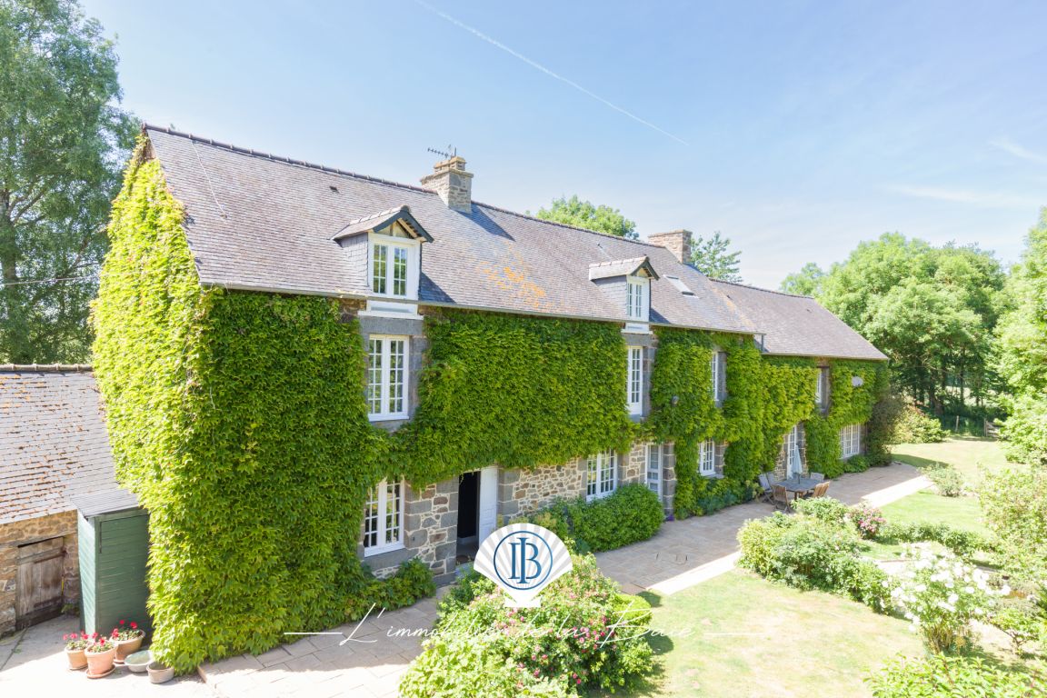 maison 12 Pièces en vente sur Miniac-Morvan (35540) - Plus de details